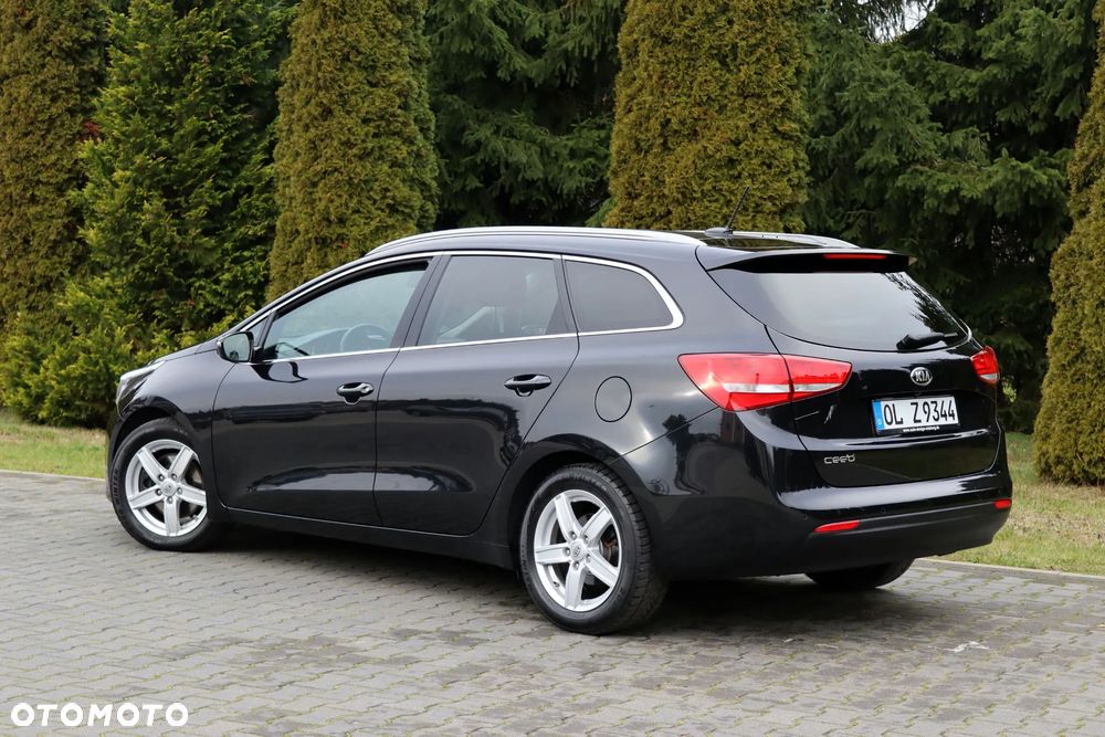 Kia Ceed 1.6 GDI DCT Platinum Edition - 10