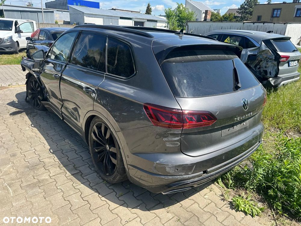 Volkswagen Touareg 3.0 V6 TDI SCR 4Motion Automatik R-Line - 3
