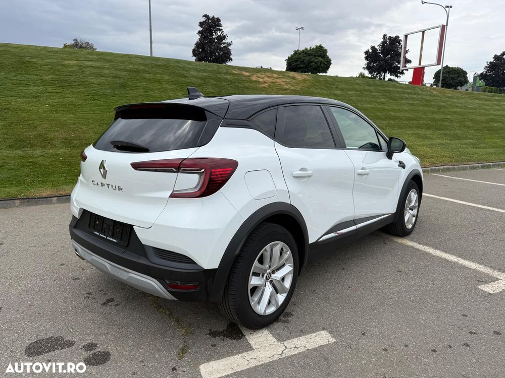 Renault Captur TCe Mild Hybrid 140 EDC GPF TECHNO - 3