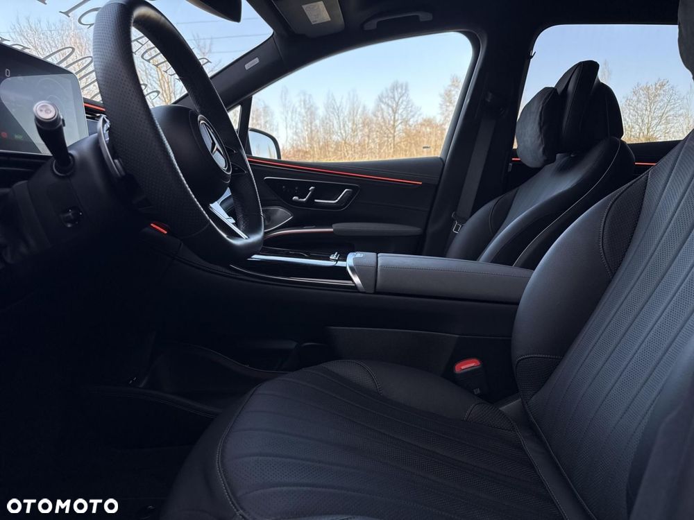 Mercedes-Benz EQS - 12