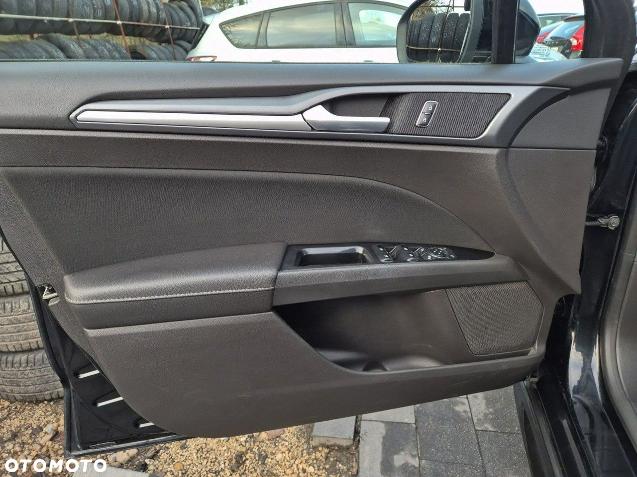 Ford Mondeo - 13