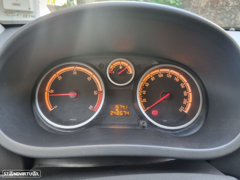 Opel Corsa 1.3 CDTI - 10