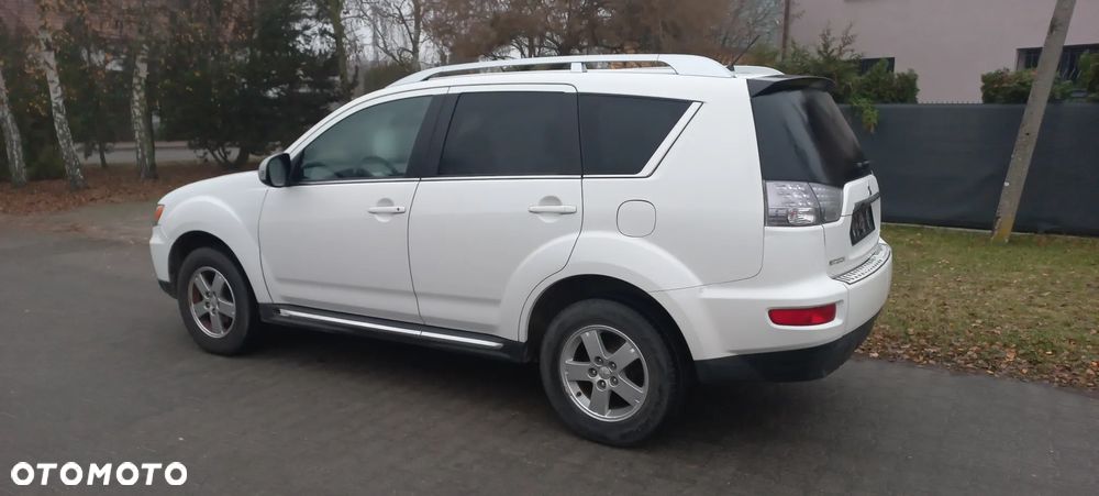 Mitsubishi Outlander 2.0 2WD - 3