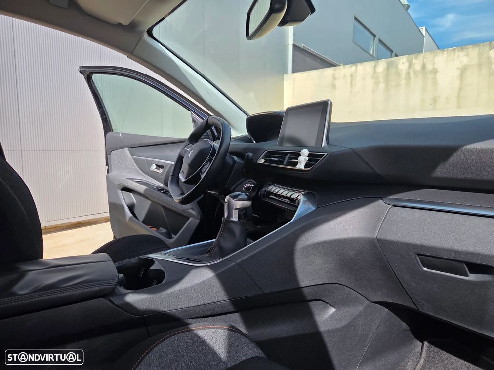 Peugeot 5008 - 3