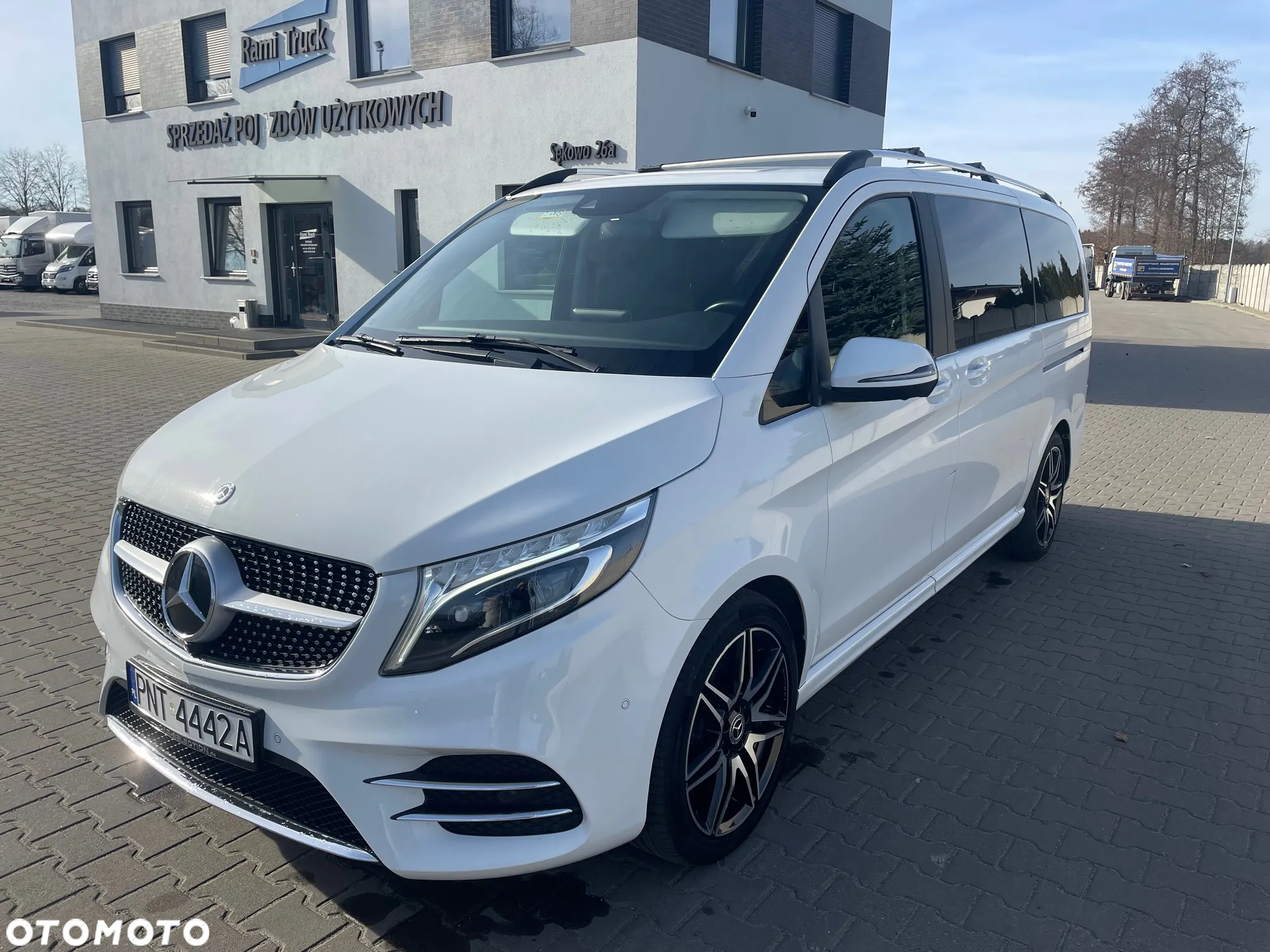 Mercedes-Benz Klasa V 300 d lang 9G-TRONIC Avantgarde - 4