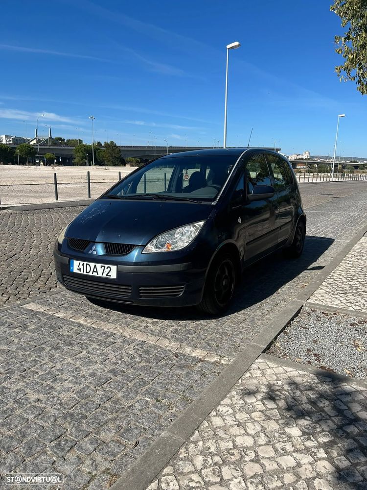 Mitsubishi Colt - 1