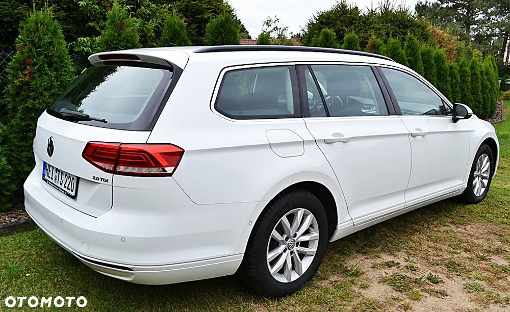 Volkswagen Passat - 5