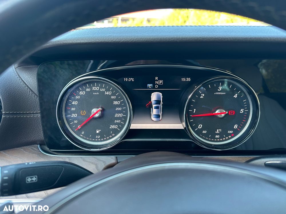 Mercedes-Benz E 220 d Aut. - 23