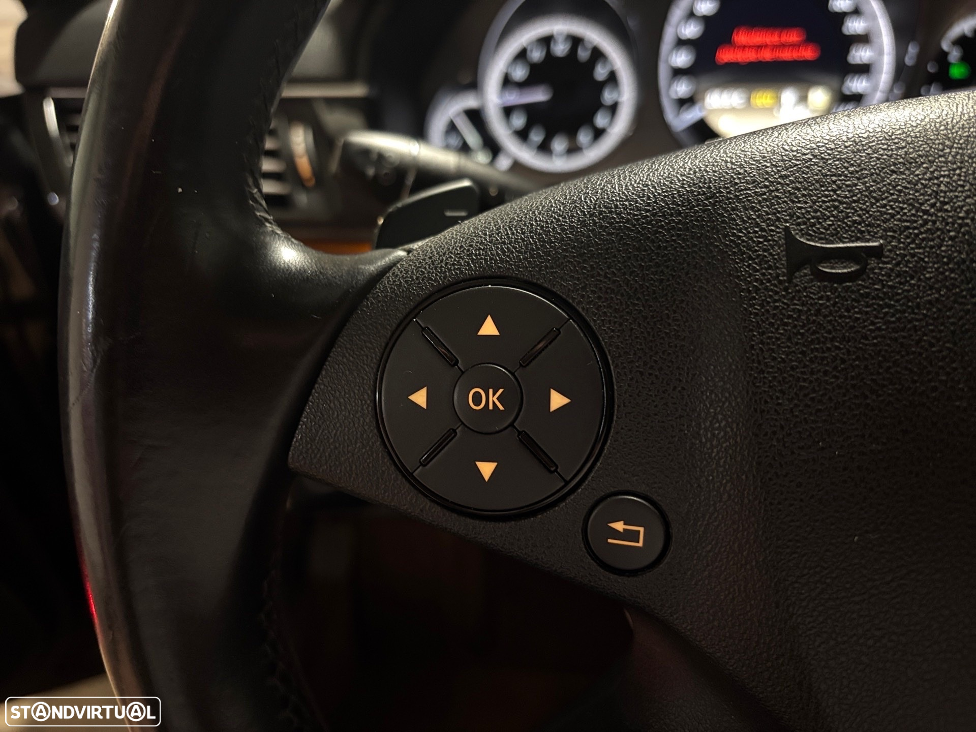 Mercedes-Benz E 250 CDi Avantgarde BlueEfficiency Auto. - 12