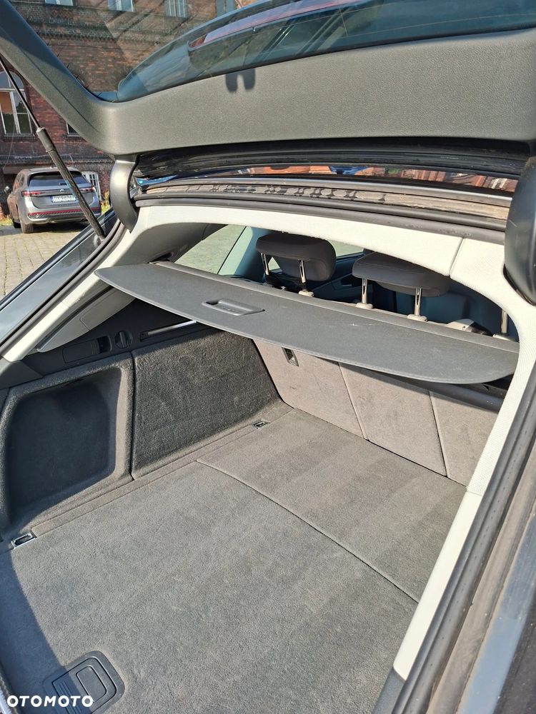 Audi A4 Avant 2.0 TDI S tronic - 10