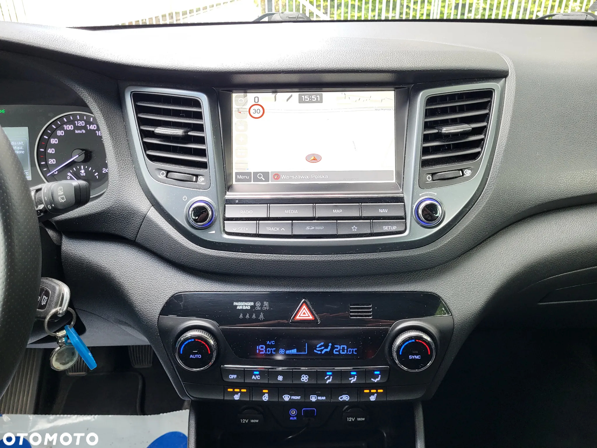 Hyundai Tucson 1.6 GDI BlueDrive GO 2WD - 11