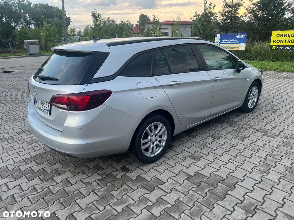 Opel Astra - 8
