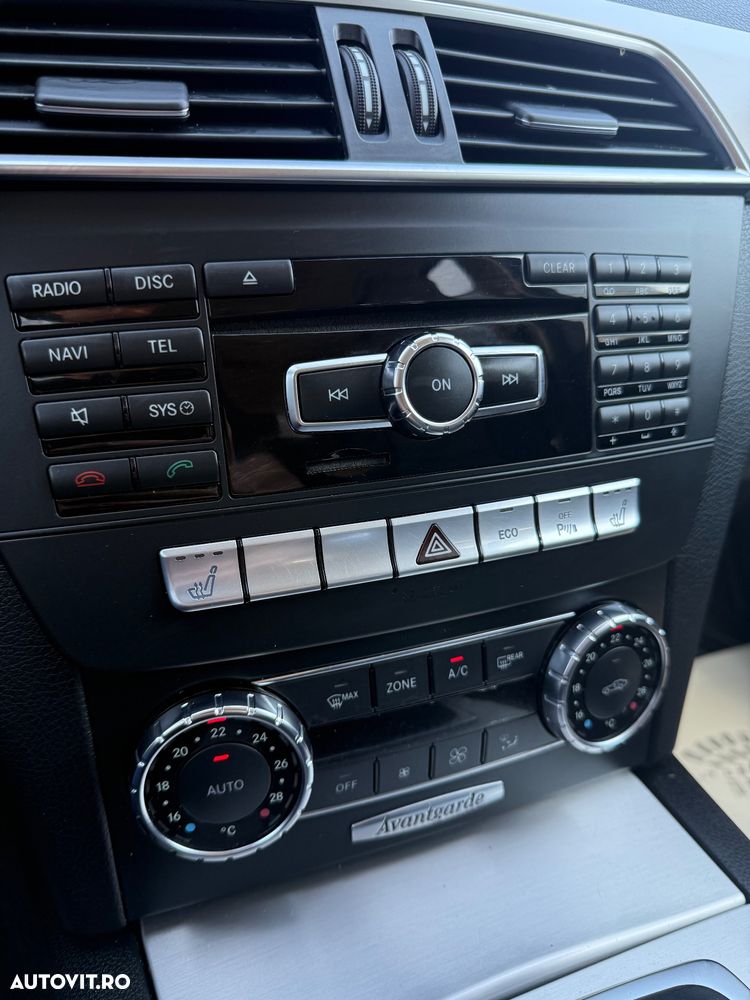 Mercedes-Benz C 220 CDI DPF Automatik Avantgarde - 12