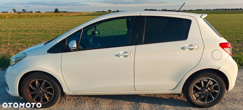 Toyota Yaris 1.4 D-4D Premium - 2
