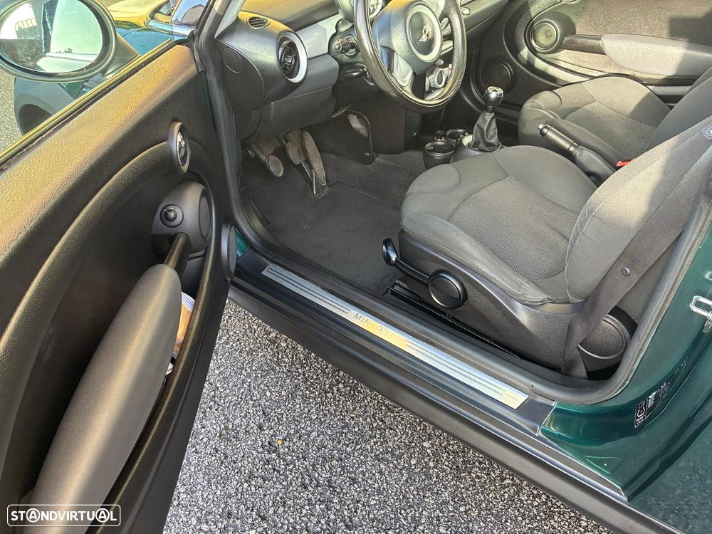 MINI 3 Portas One - 2