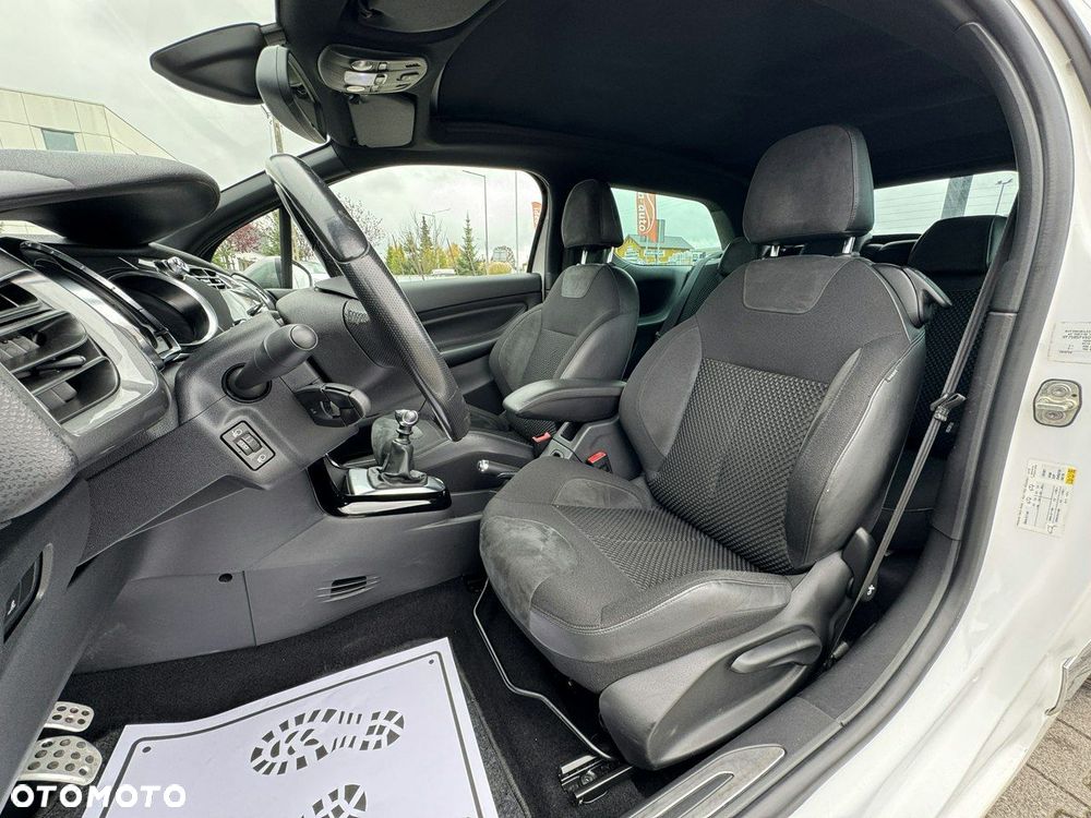 Citroën DS3 THP 155 SportChic - 16