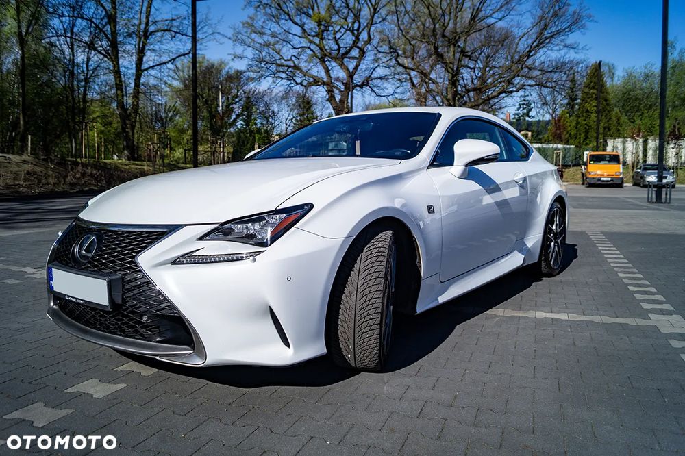 Lexus RC 200t / 300 F Sport - 2