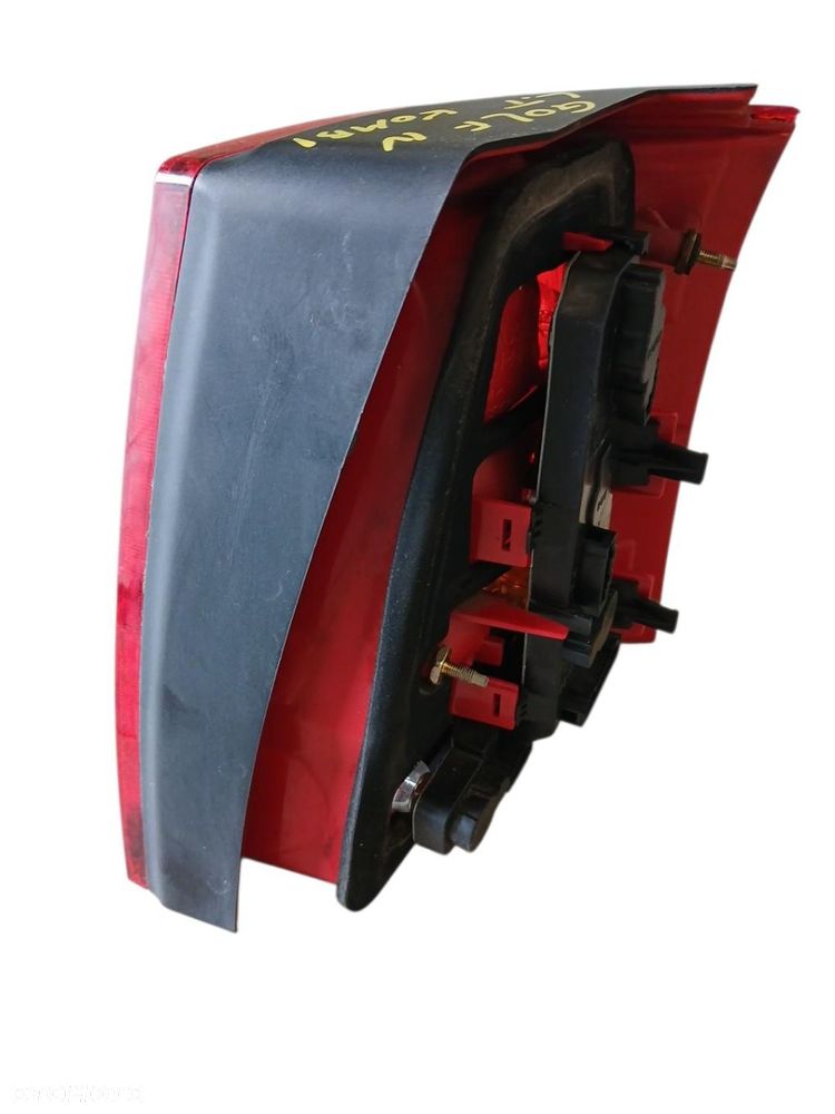 LAMPA LEWA TYLNA  VW GOLF IV KOMBI - 5