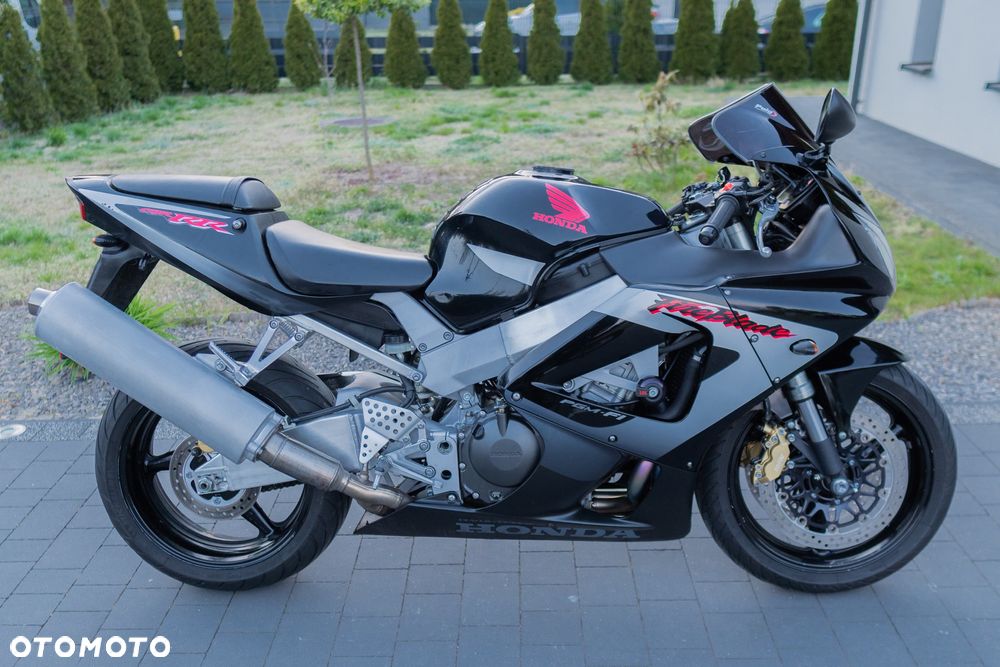 Honda CBR - 3