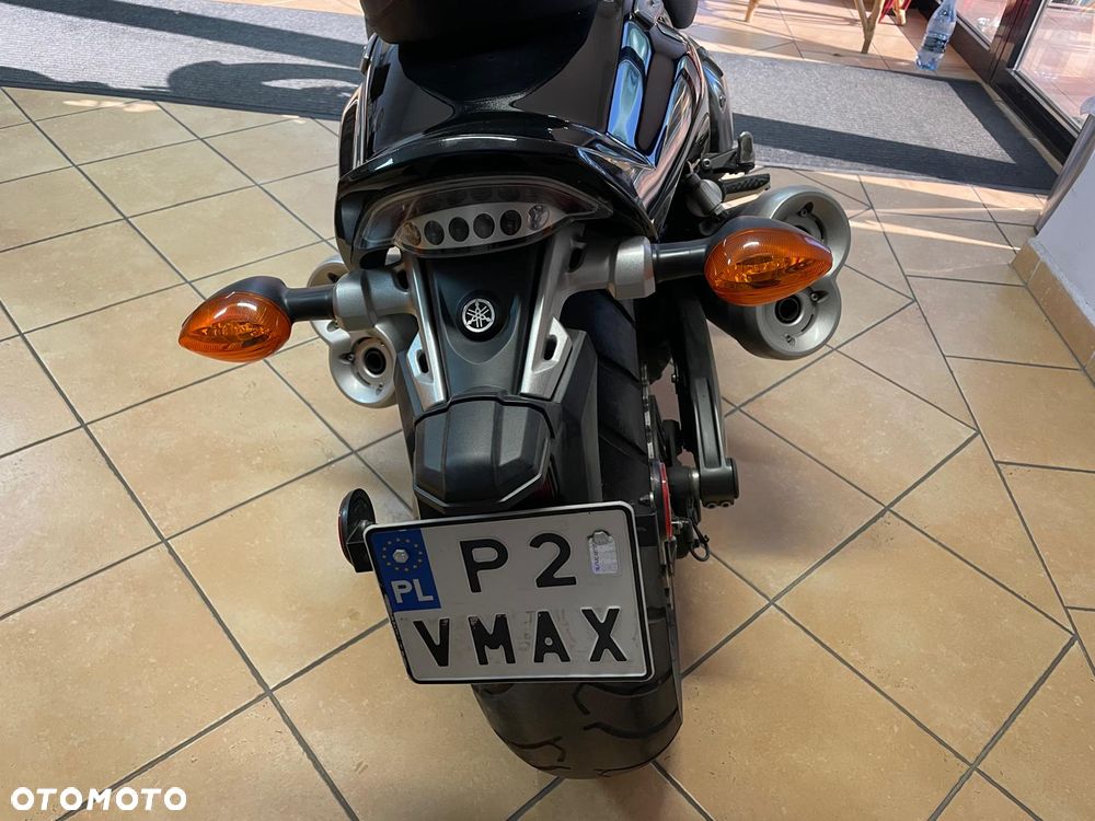 Yamaha V-MAX - 5
