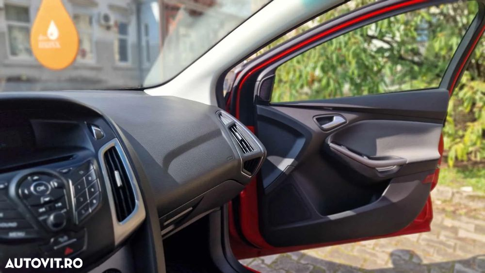 Ford Focus - 7