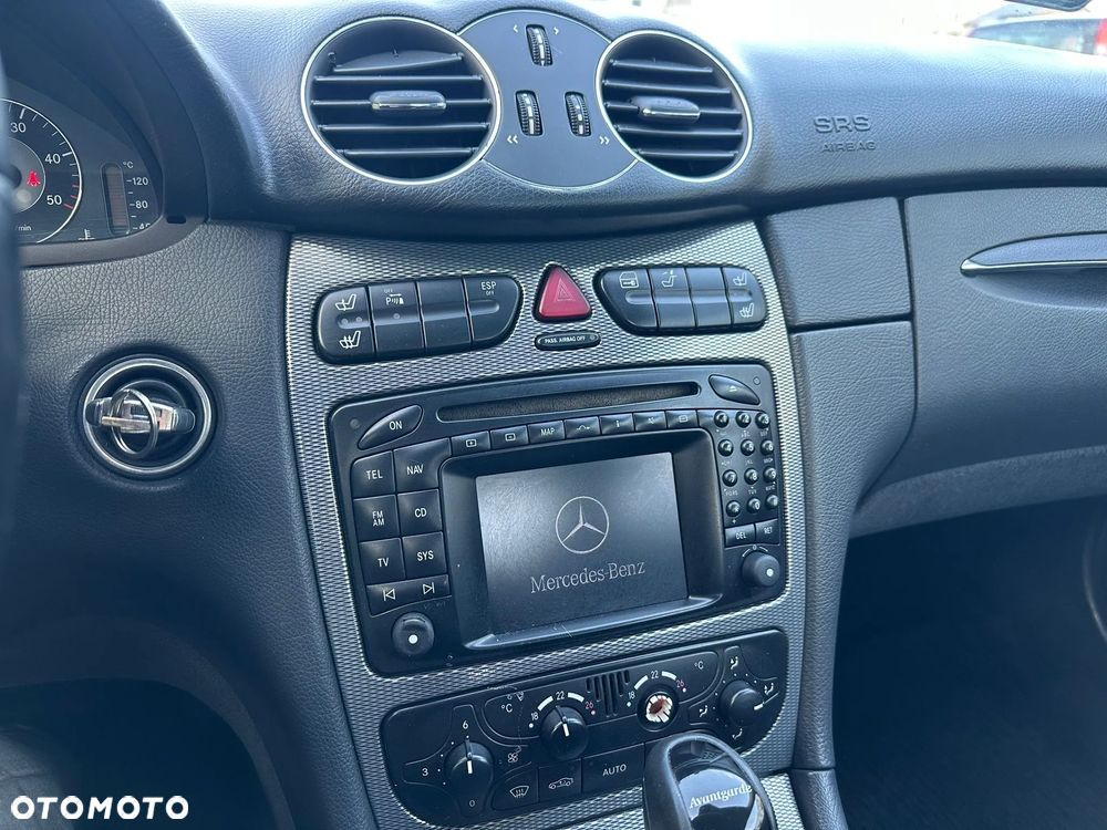 Mercedes-Benz CLK - 15