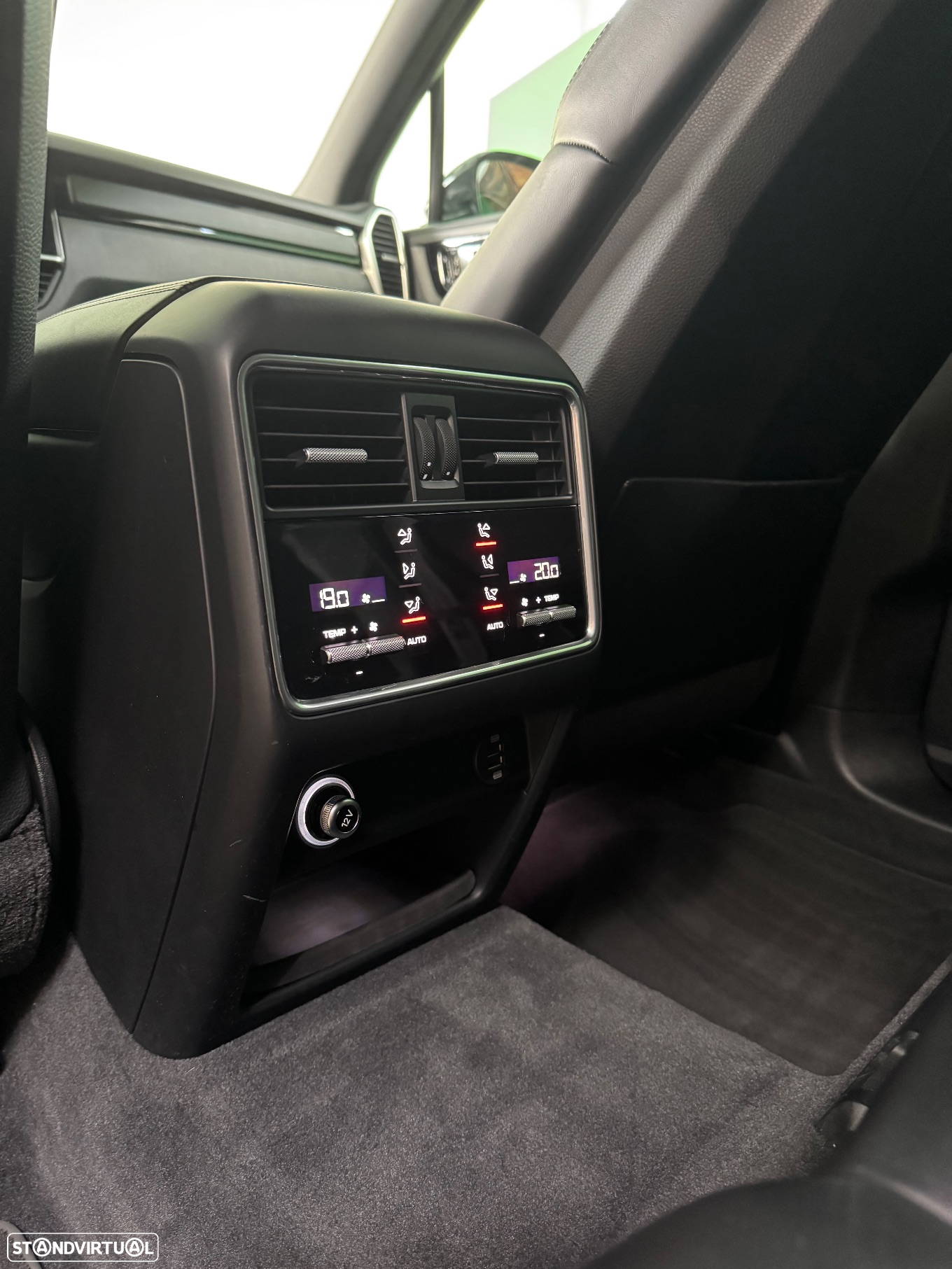 Porsche Cayenne E-Hybrid Platinum Edition - 19
