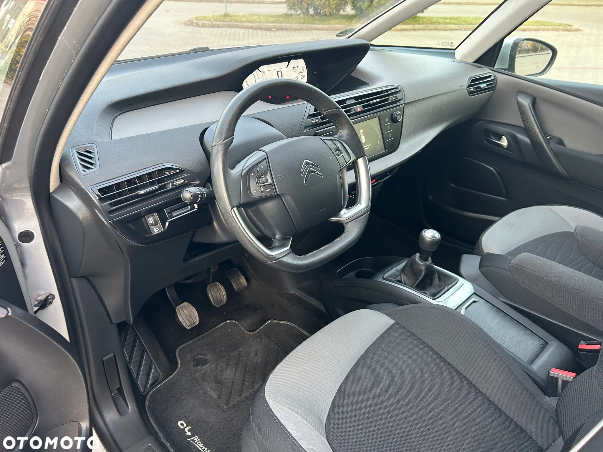 Citroën C4 Picasso e-HDi 115 Seduction - 22