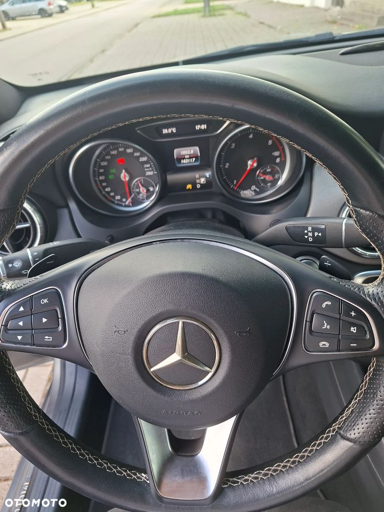Mercedes-Benz CLA 200 d 7G-DCT - 21