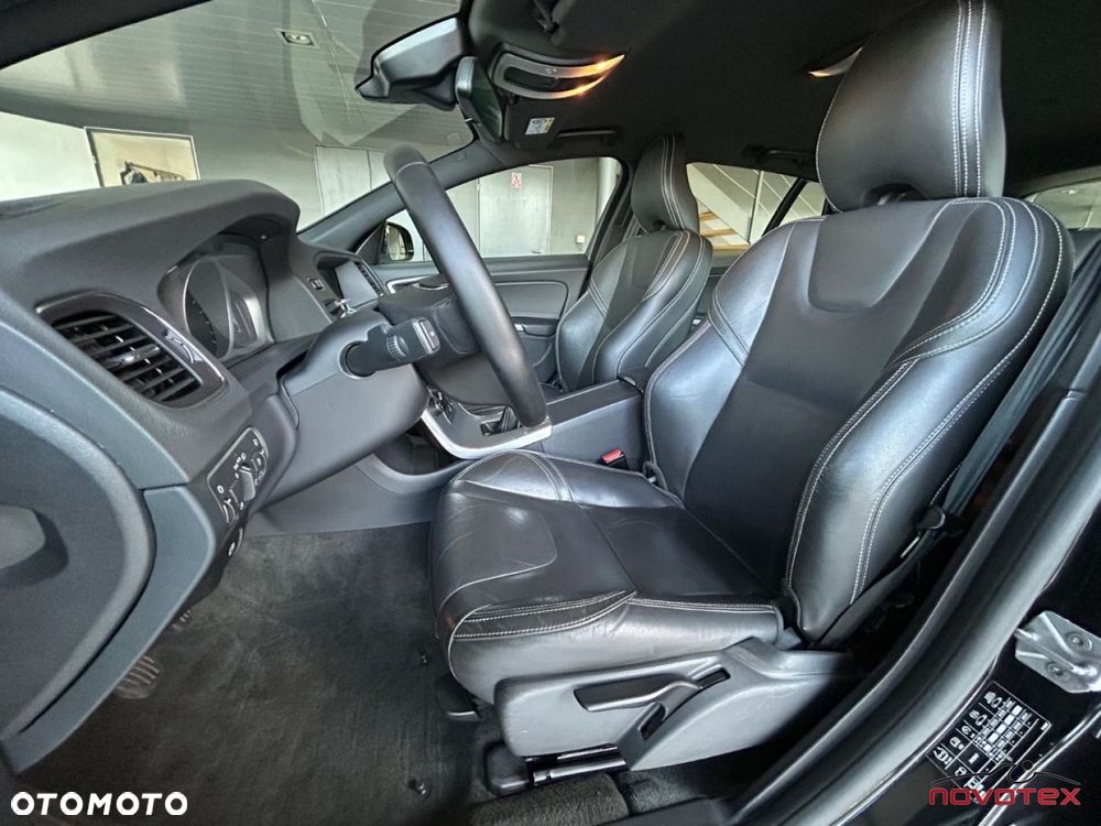 Volvo V60 T3 Momentum - 9