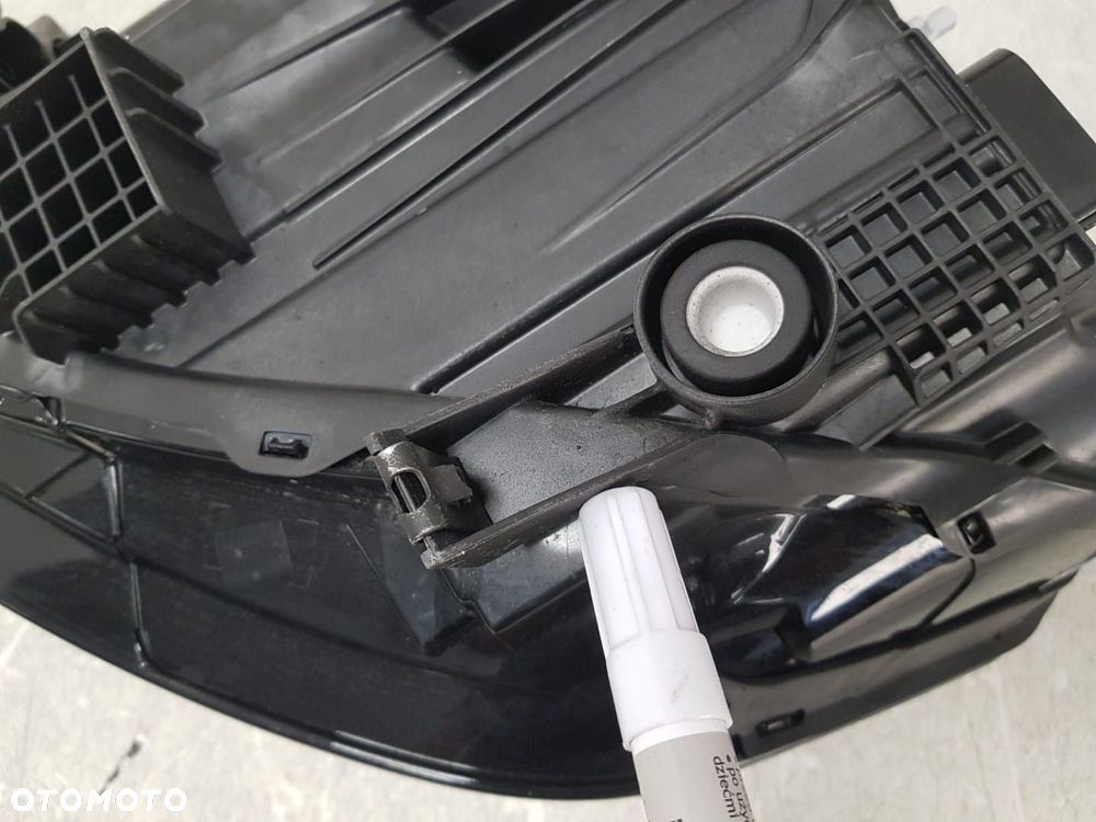 AUDI A1 II 82A 19-24 LAMPA PRAWA PRZEDNIA PRZÓD ZWYKŁA REFLEKTOR 82A941004 EUROPA - 10