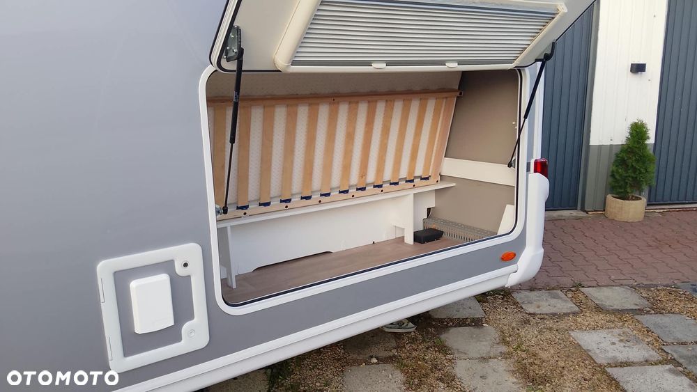 Hymer-Eriba Nova-555-EN - 33