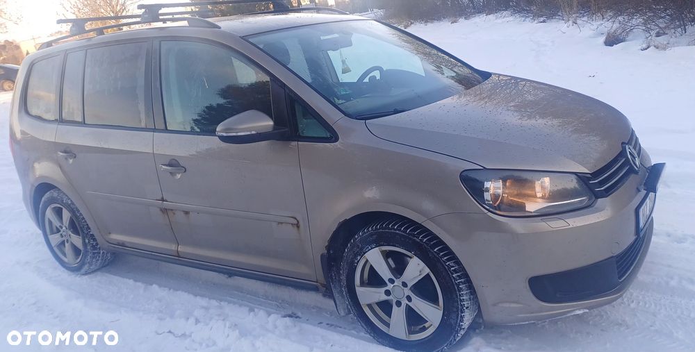 Volkswagen Touran - 11