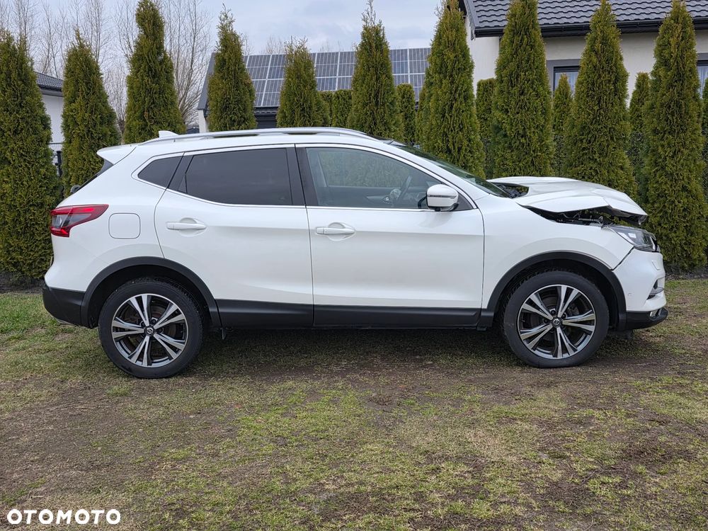 Nissan Qashqai 1.6 DCi Xtronic TEKNA - 1