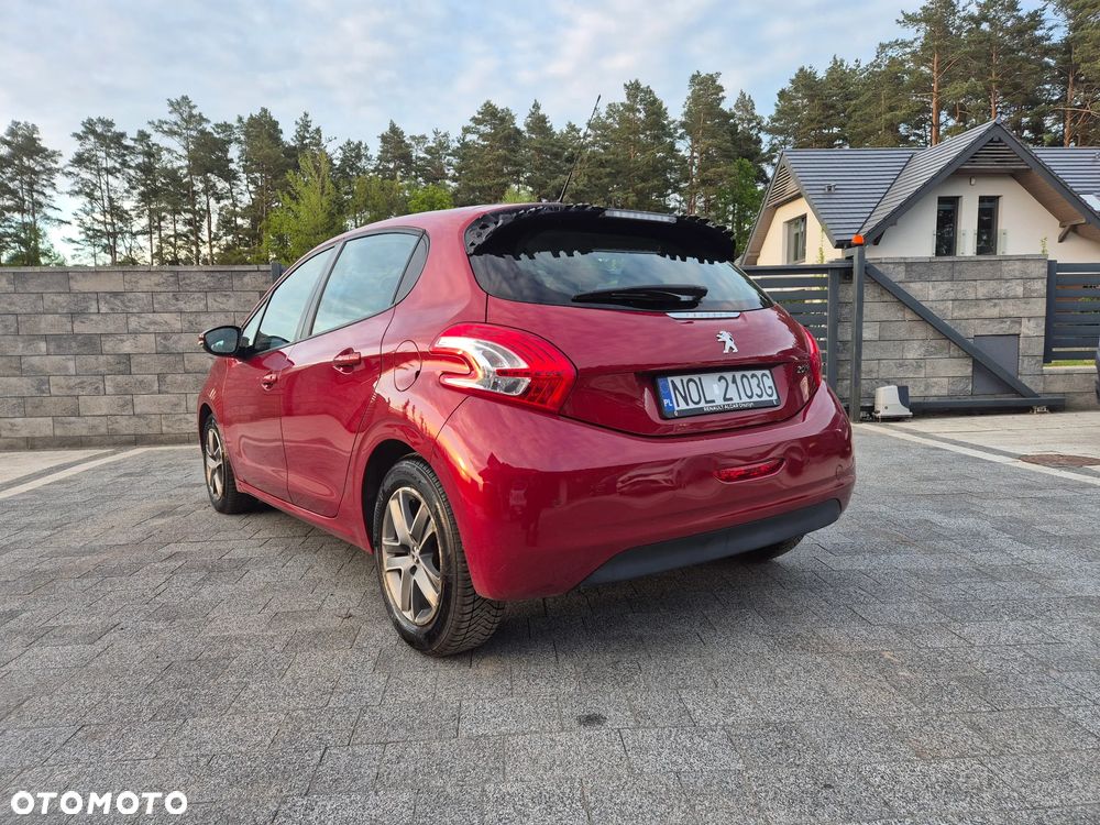 Peugeot 208 PureTech 82 Allure - 9