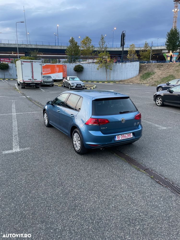 Volkswagen Golf 1.6 TDI BlueMotion Technology DPF Comfortline - 5