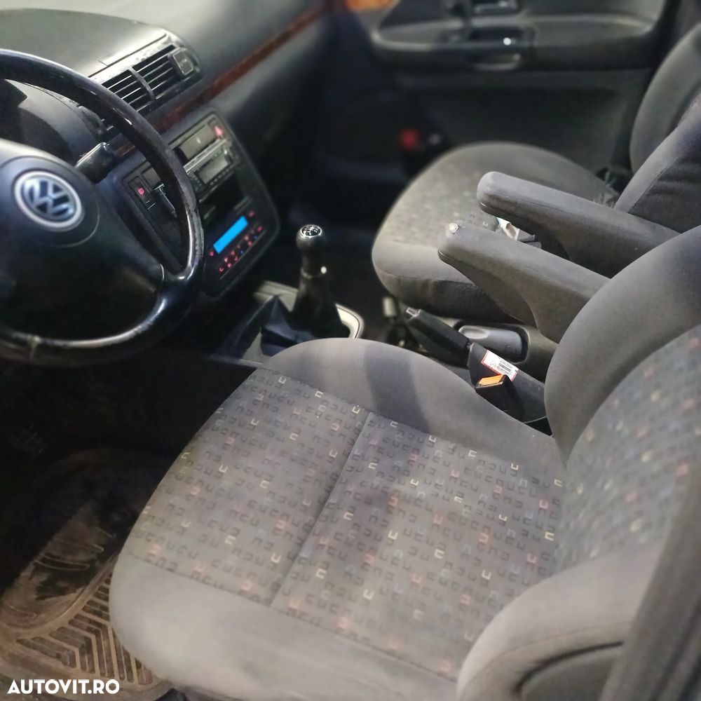 Volkswagen Sharan - 9