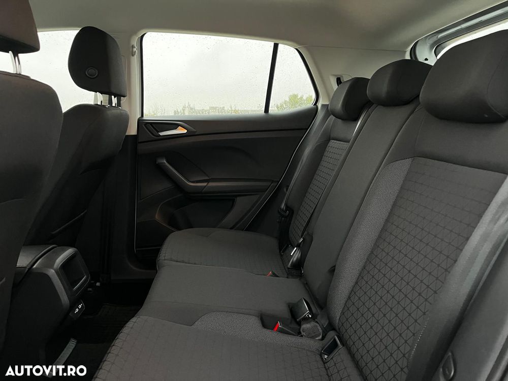 Volkswagen T-Cross - 8