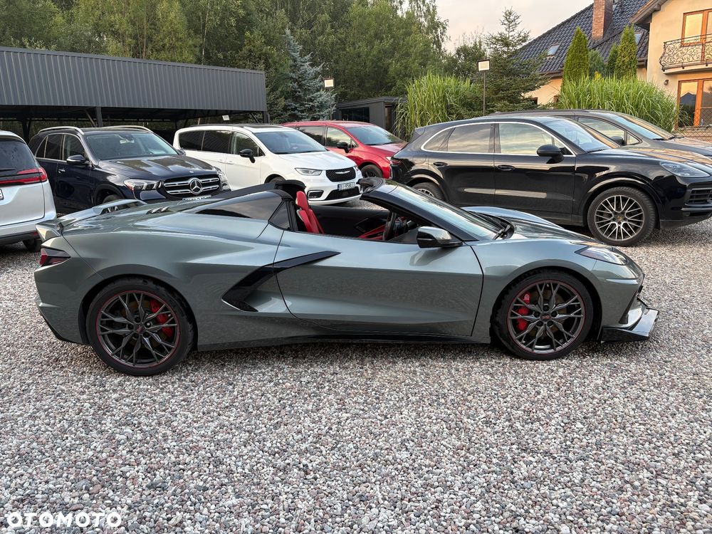 Chevrolet Corvette - 13