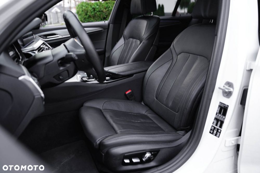 BMW Seria 5 520d xDrive Sport Line - 6