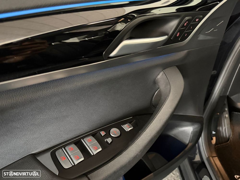 BMW iX3 Inspiring - 16