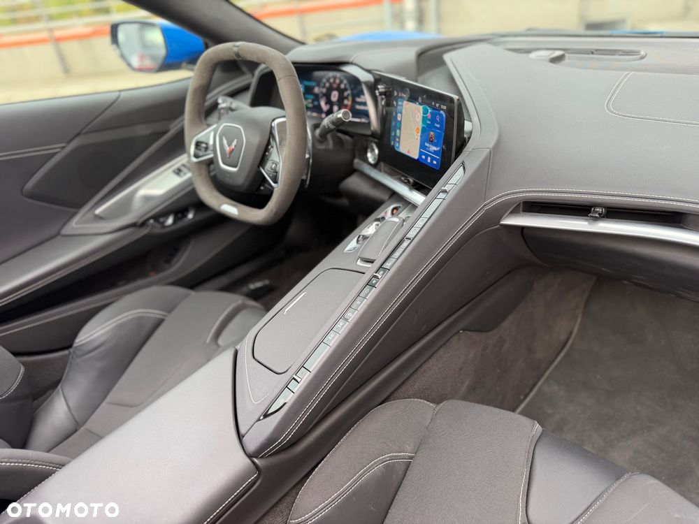 Chevrolet Corvette - 18