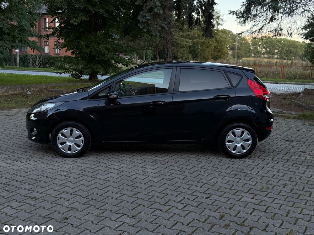 Ford Fiesta 1.3 Black Magic - 3