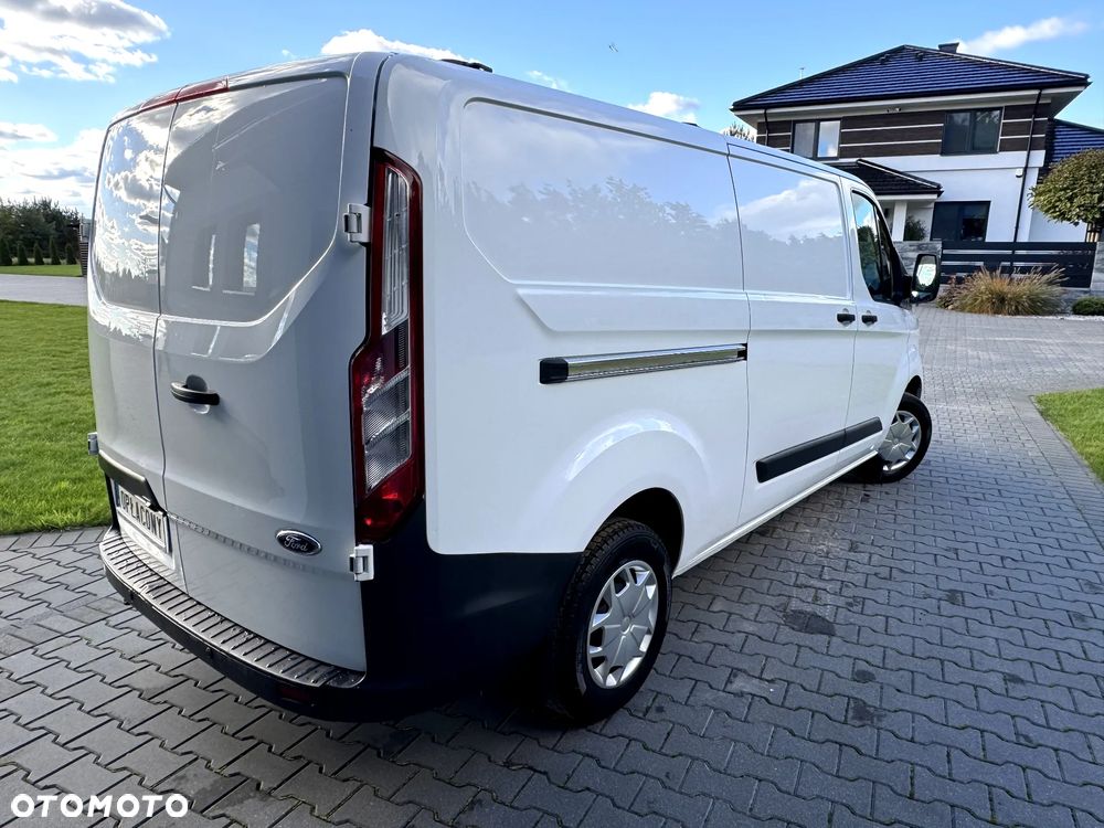 Ford TRANSIT CUSTOM - 3