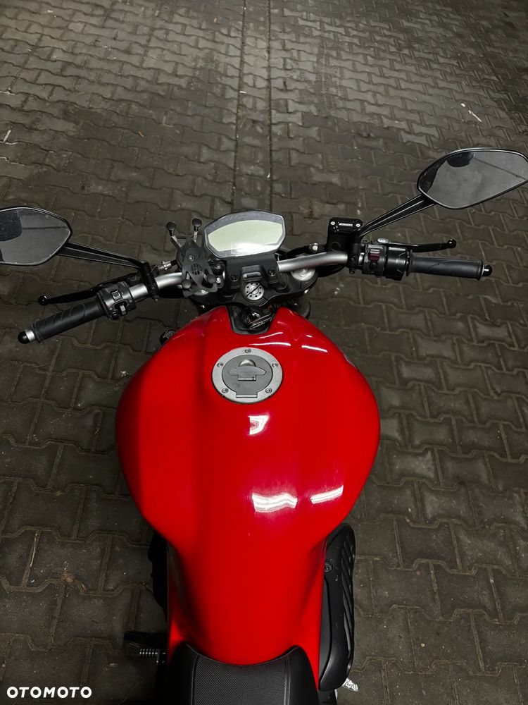 Ducati Monster - 13