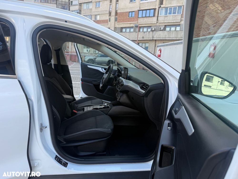 Ford Focus 1.5 EcoBlue Start-Stopp-System Aut. TITANIUM - 14