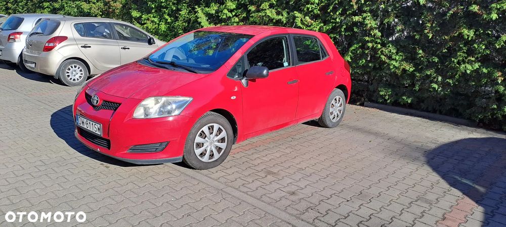 Toyota Auris 1.4 D-4D Luna - 1
