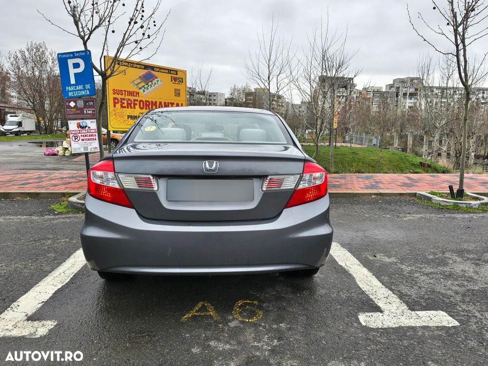 Honda Civic 1.8 MT LS - 14