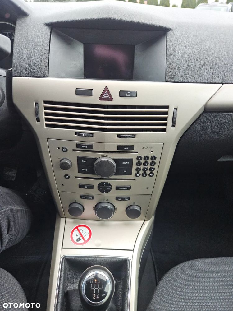 Opel Astra 1.6 NAVI - 14
