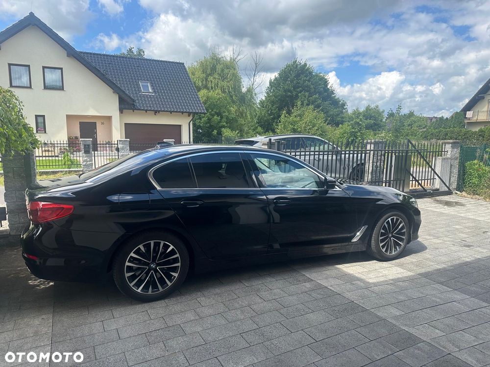 BMW Seria 5 518d Luxury Line - 8
